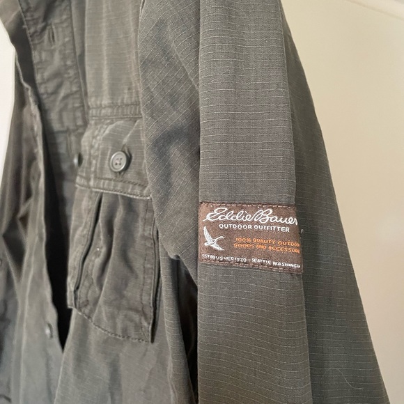 Eddie Bauer button down - Picture 3 of 3